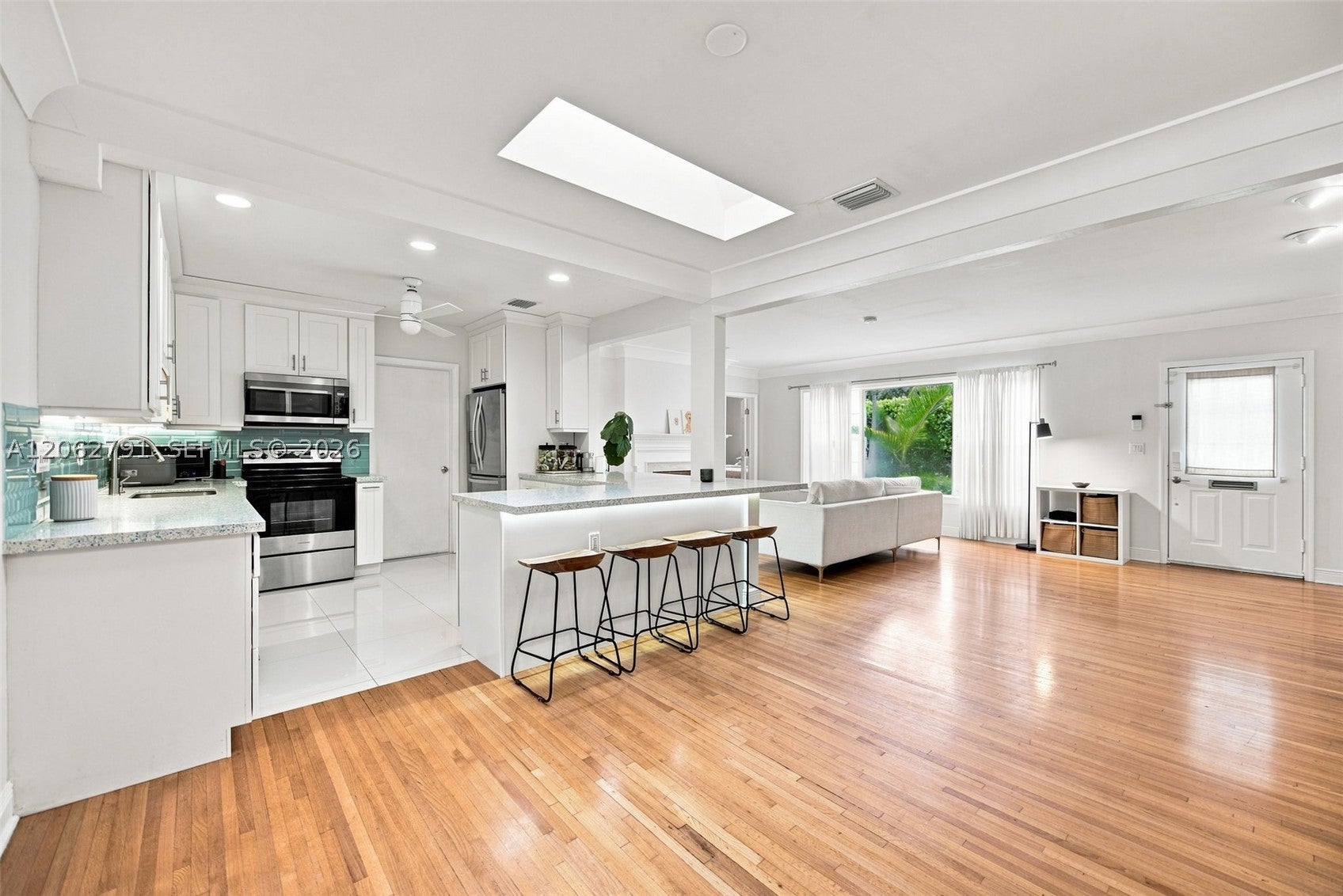 260 NE 95th St