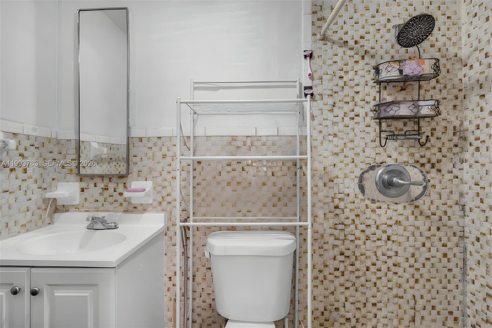 6TH ADDN TO HIALEAH - Residential