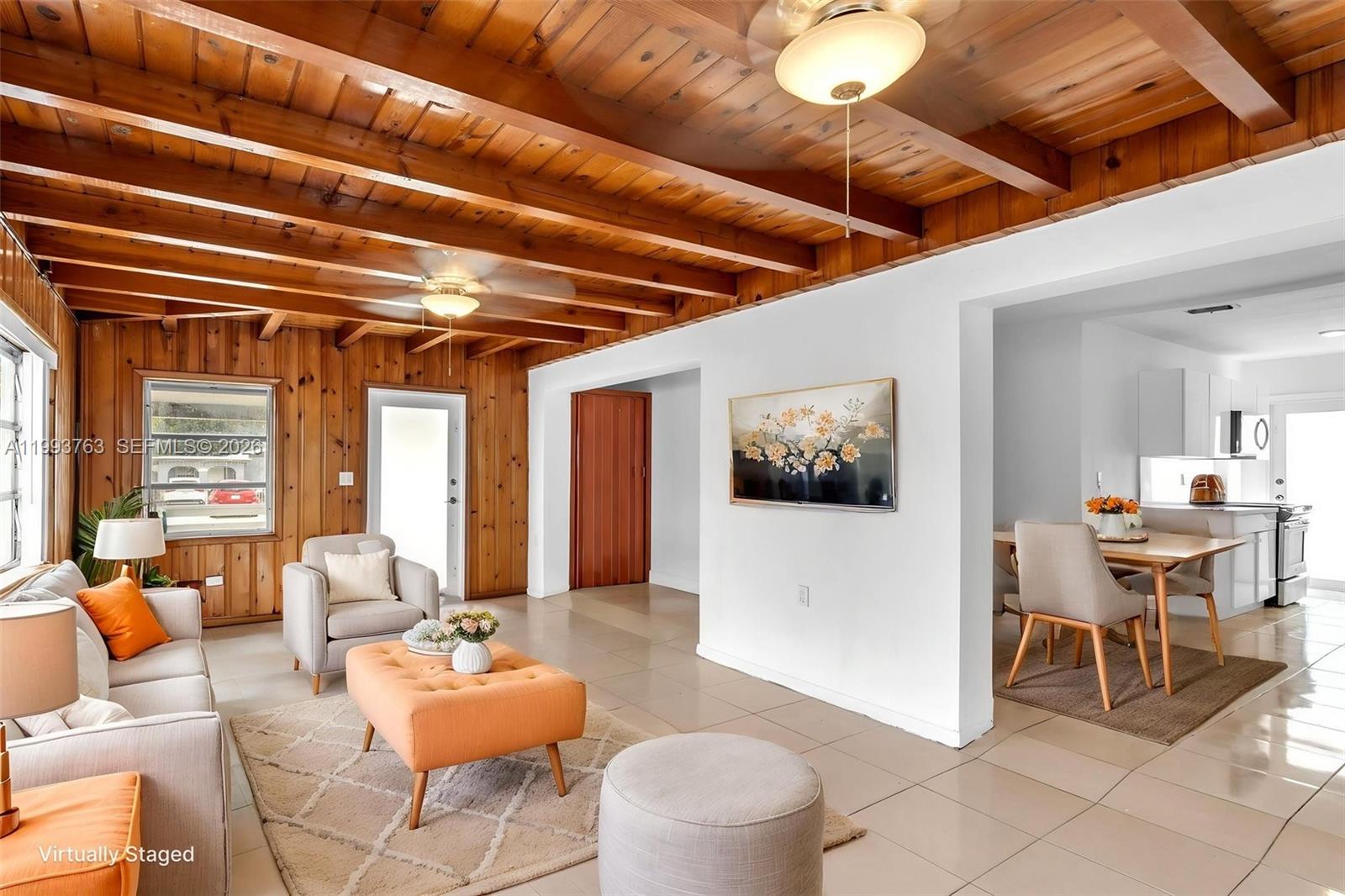 6TH ADDN TO HIALEAH - Residential