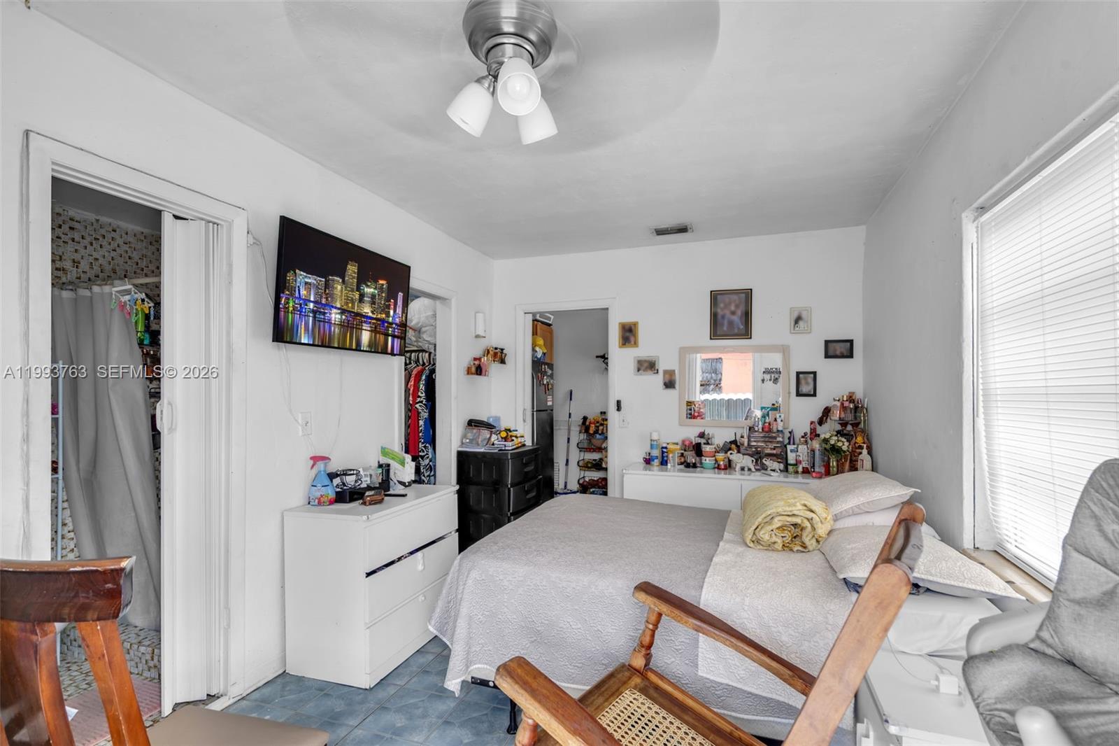 6TH ADDN TO HIALEAH - Residential