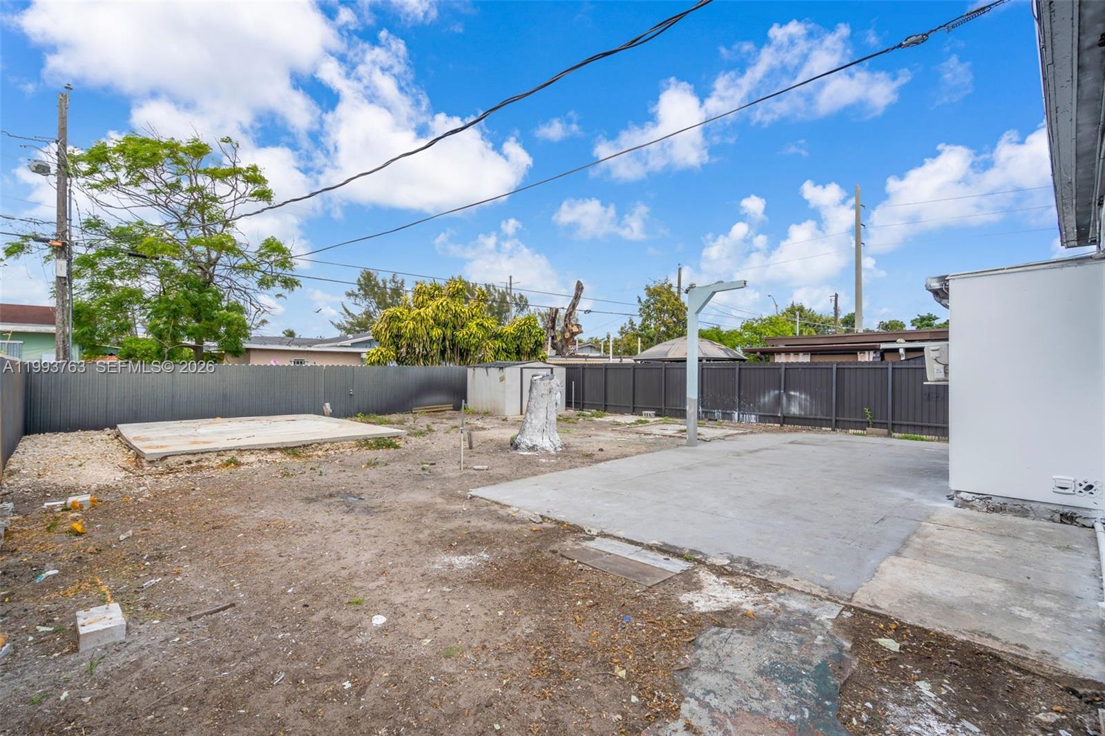 6TH ADDN TO HIALEAH - Residential