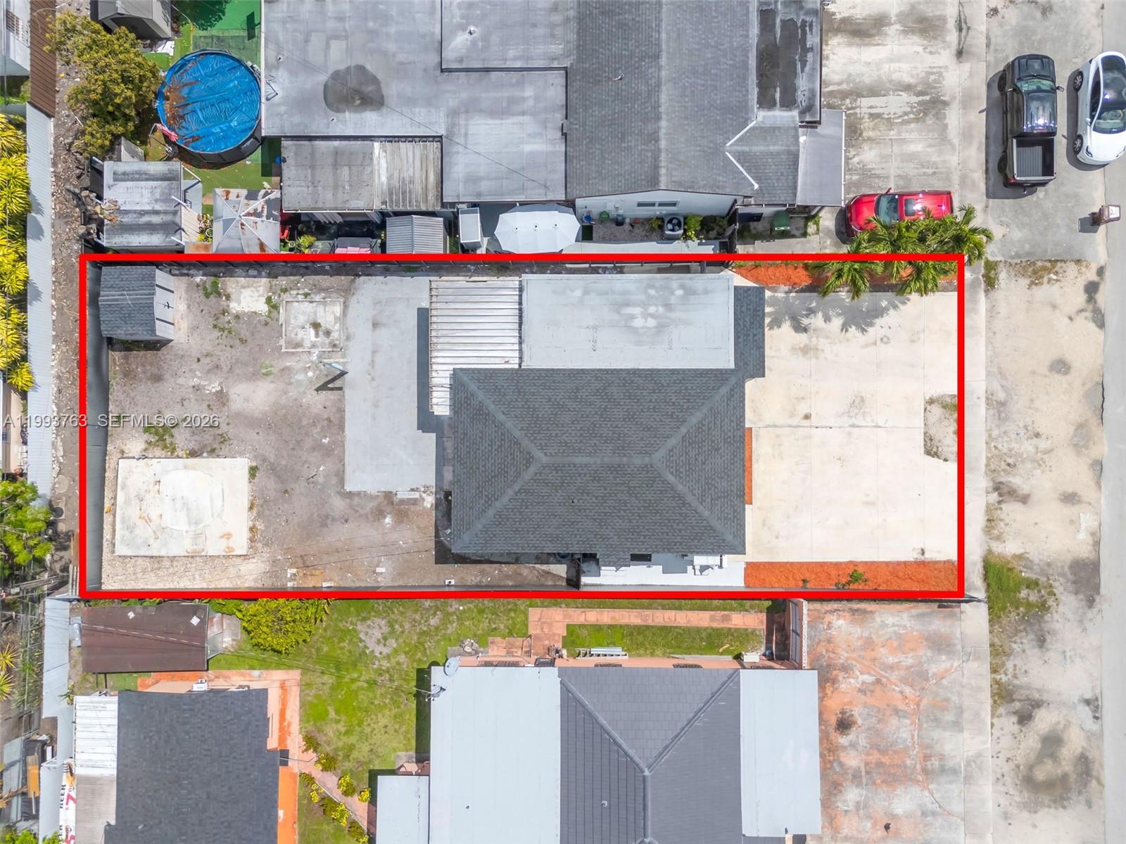 6TH ADDN TO HIALEAH - Residential