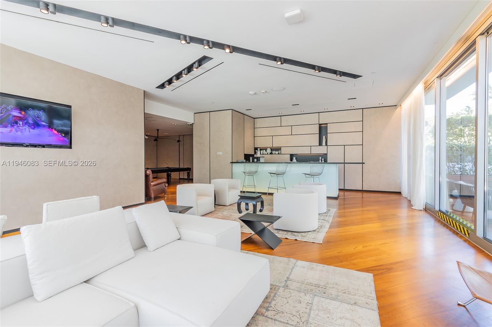 OCEANA BAL HARBOUR CONDO - Residential