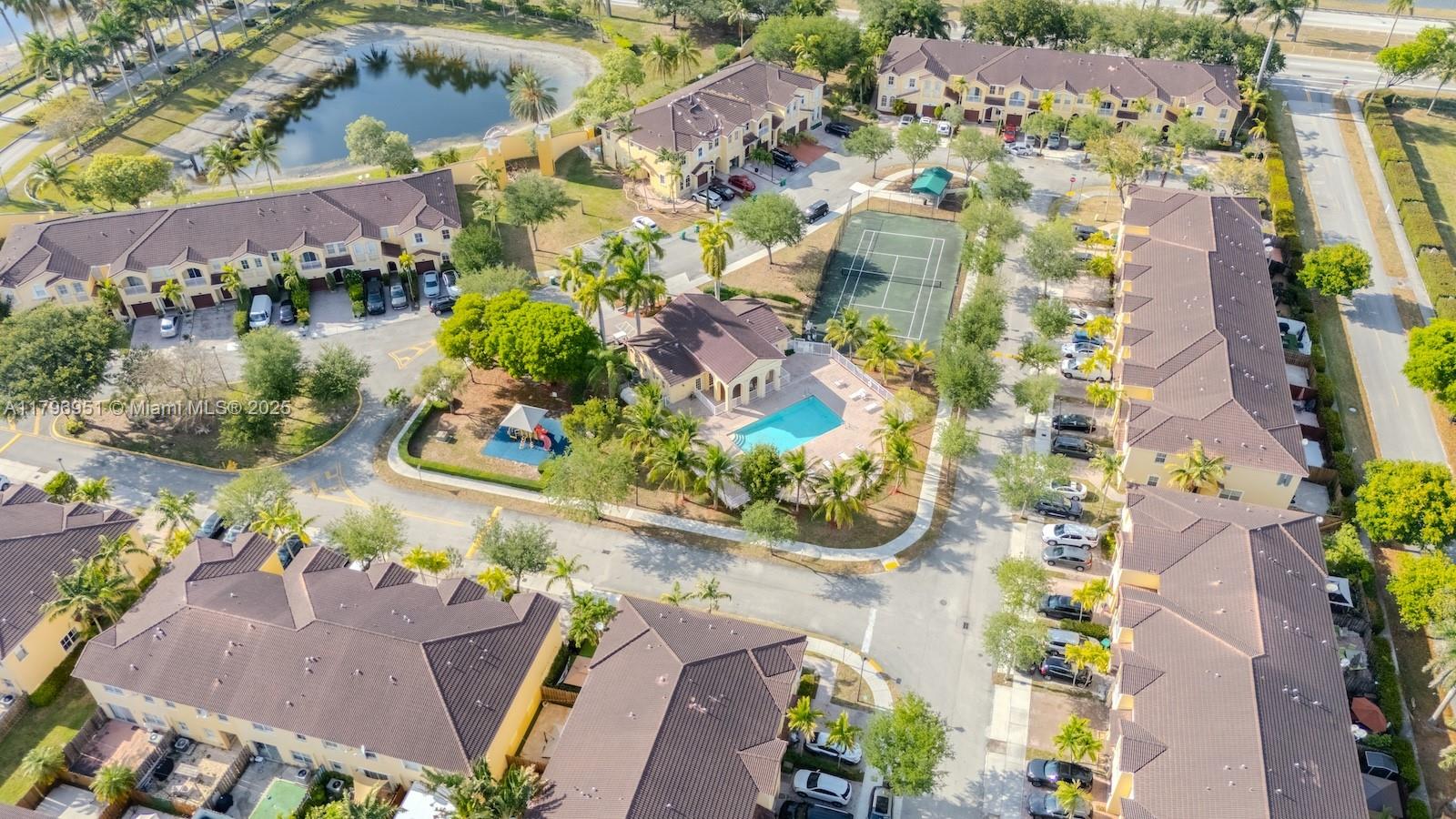 GRAND LAKES PHASE I - Residential