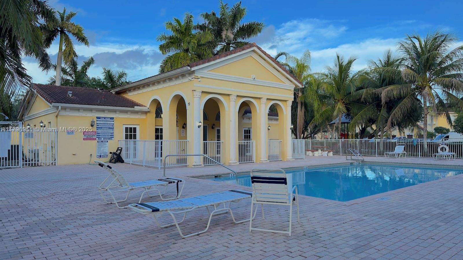 GRAND LAKES PHASE I - Residential