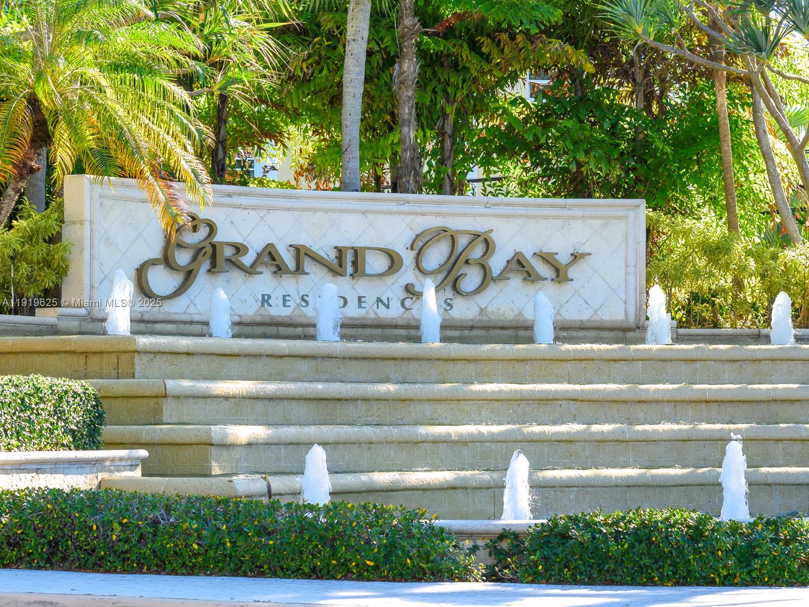 445 Grand Bay Dr 303