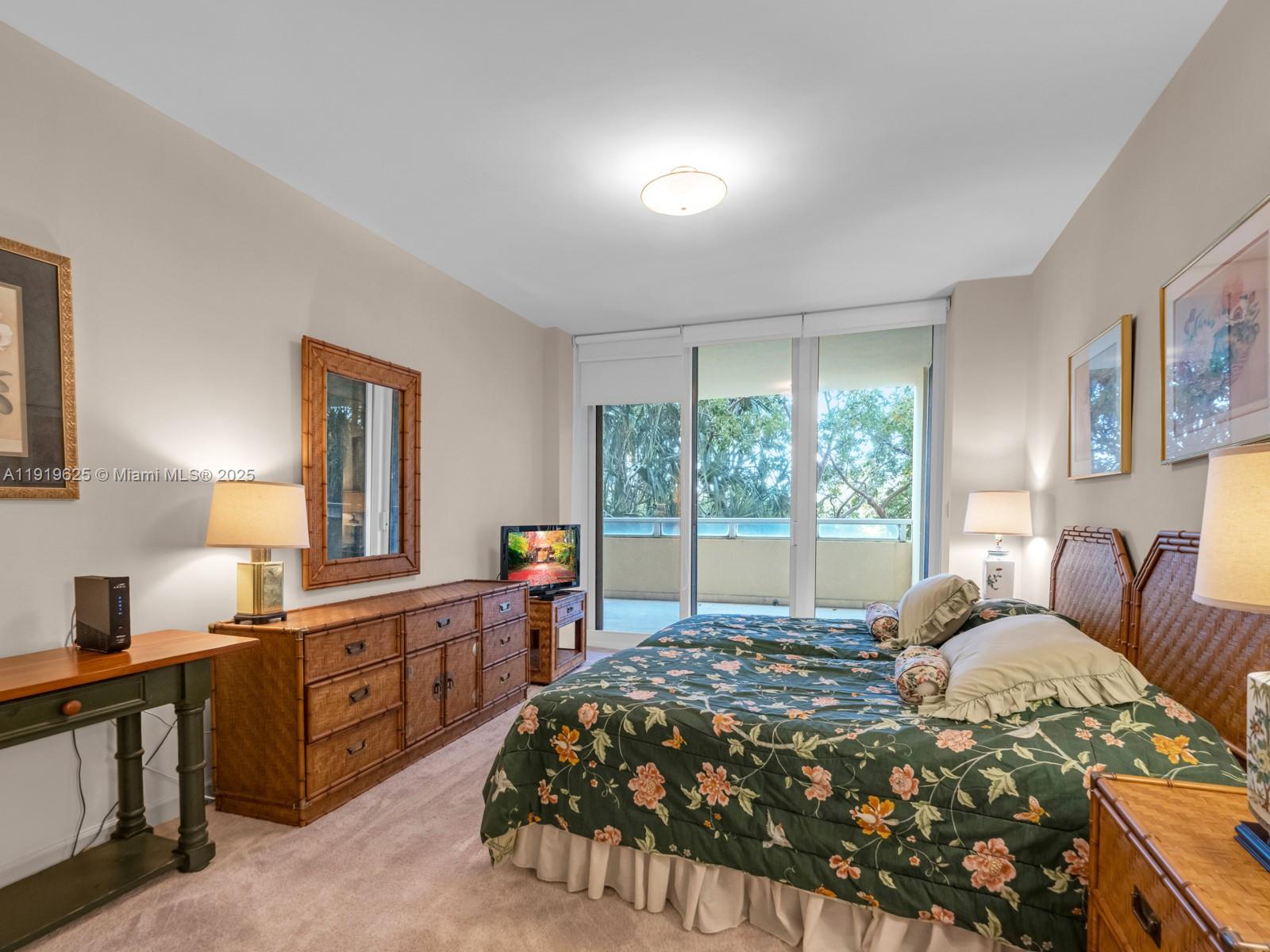 GRAND BAY RESIDENCES COND - Residential