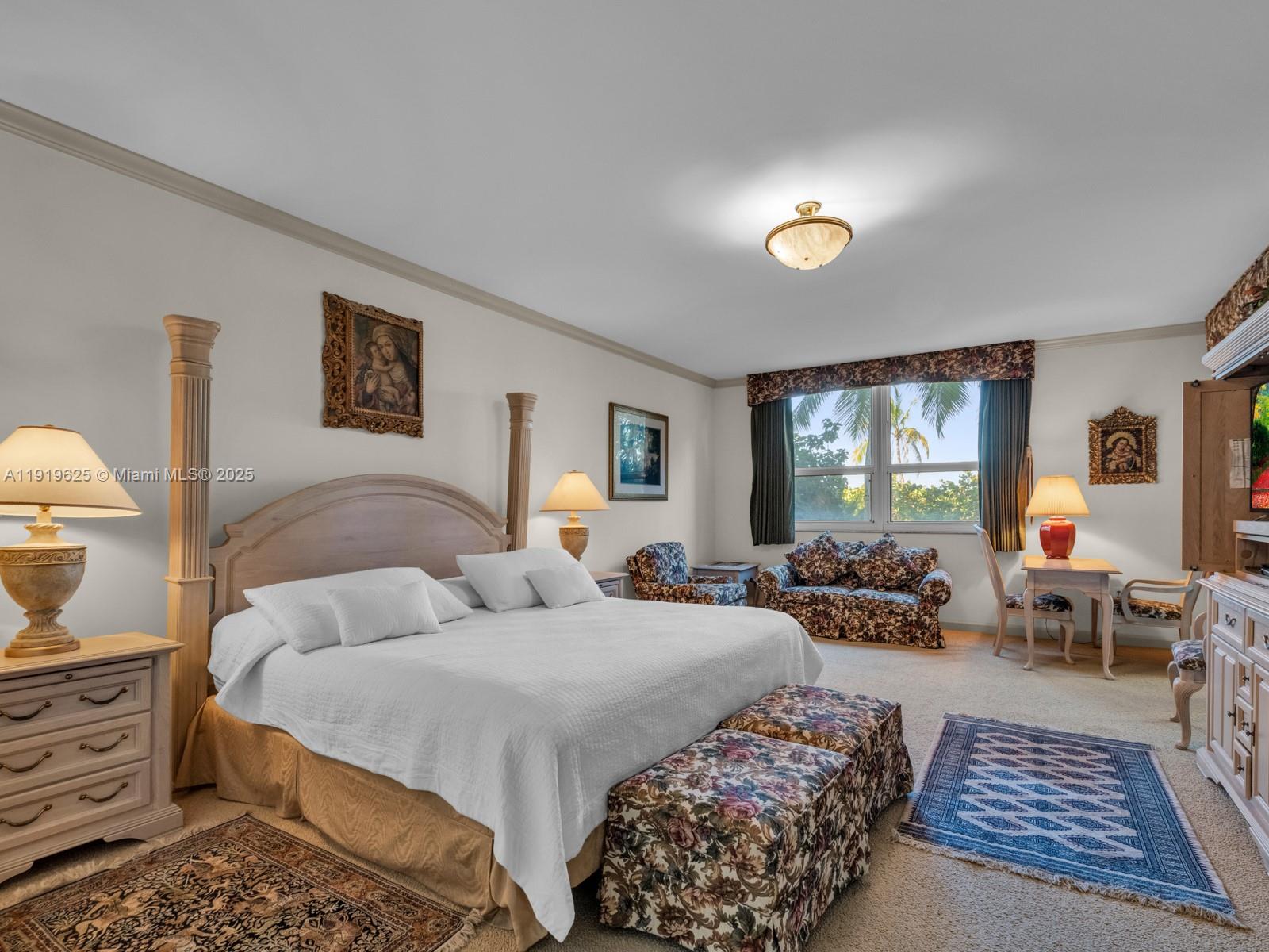 GRAND BAY RESIDENCES COND - Residential