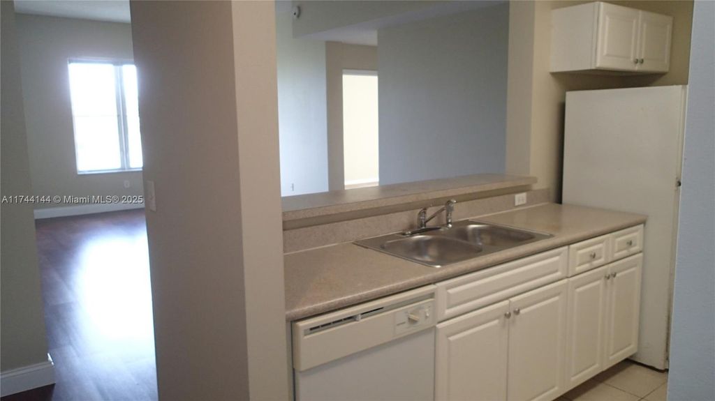 Photo of 1155 Main St #301, Jupiter, FL 33458 (MLS # A11744144)