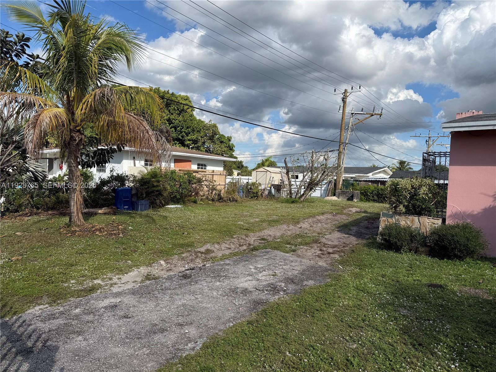 View photos, virtual tours, details... 17501 NW 41st Ave