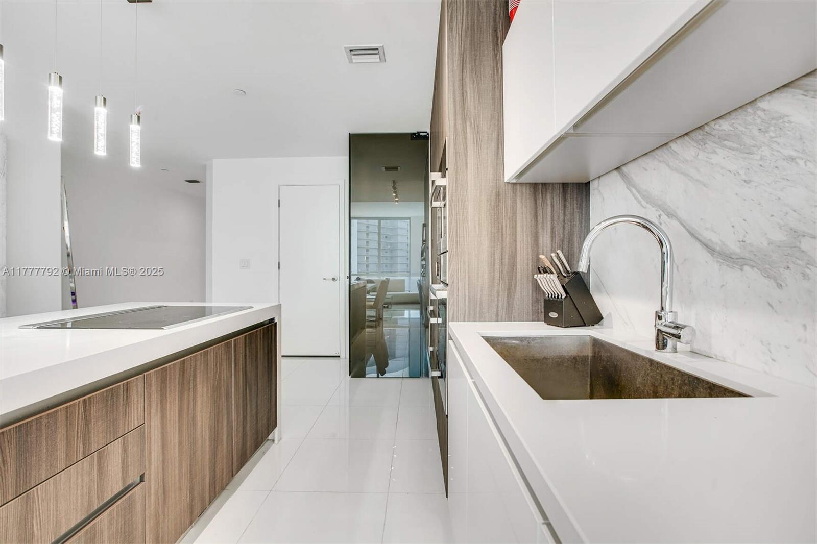 PARAMOUNT MIAMI WORLDCENT - Residential