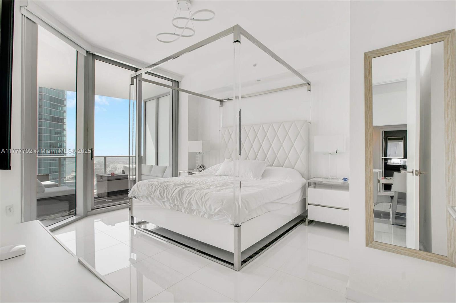 PARAMOUNT MIAMI WORLDCENT - Residential