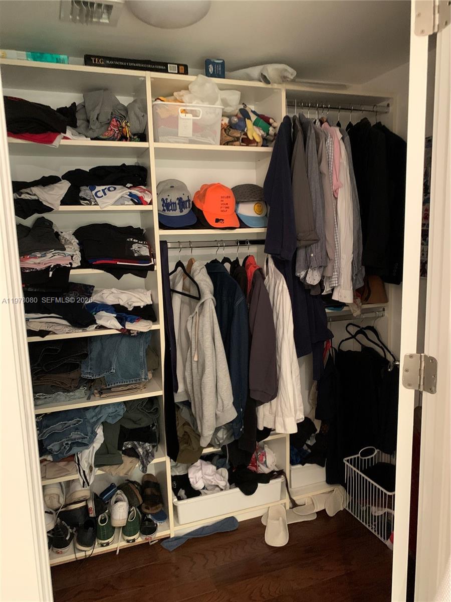 IOS ON THE BAY CONDO - Residential