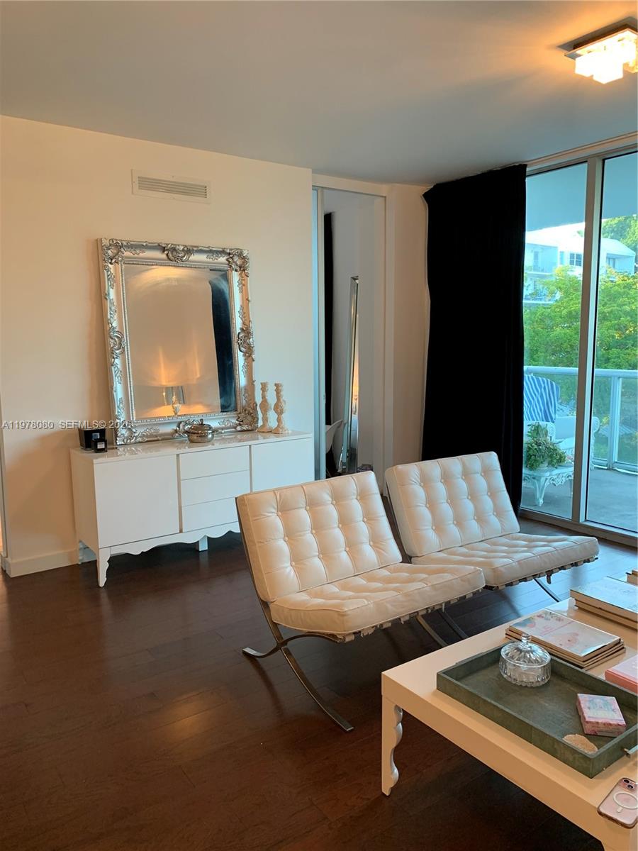 IOS ON THE BAY CONDO - Residential