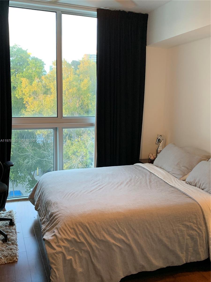 IOS ON THE BAY CONDO - Residential