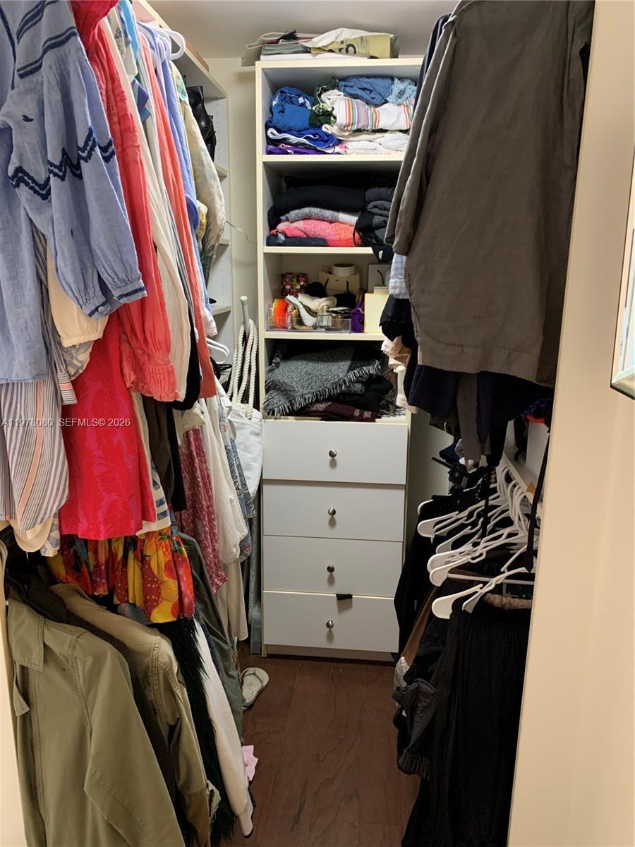 IOS ON THE BAY CONDO - Residential