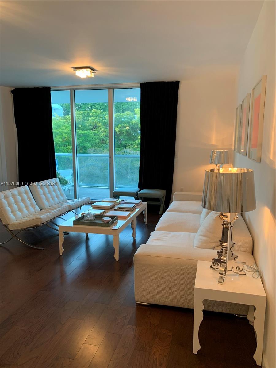 IOS ON THE BAY CONDO - Residential