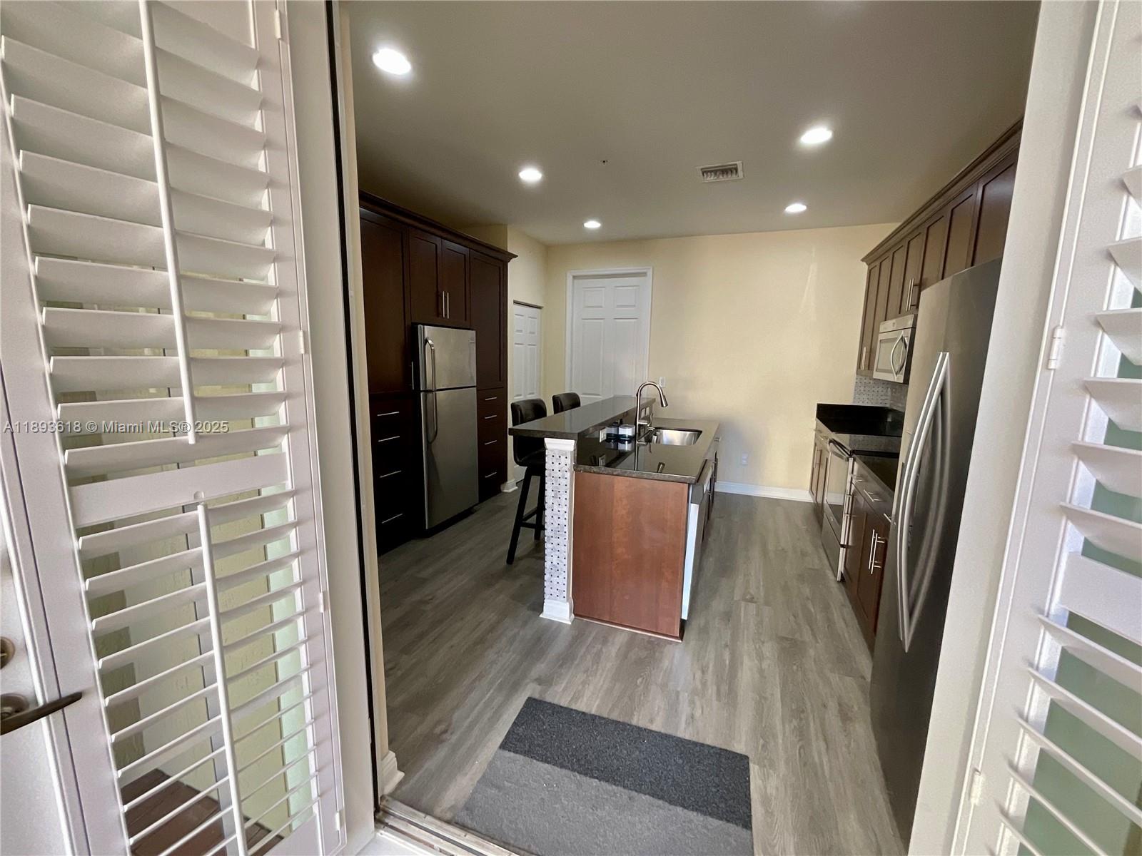 MEADOW PINES - Residential