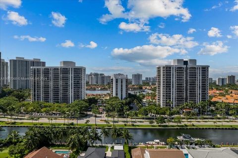 A home in Aventura