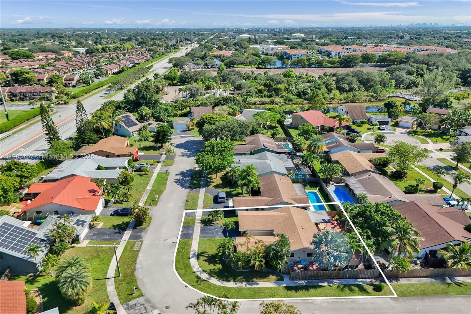 WELLEBY UNIT 2 - Residential