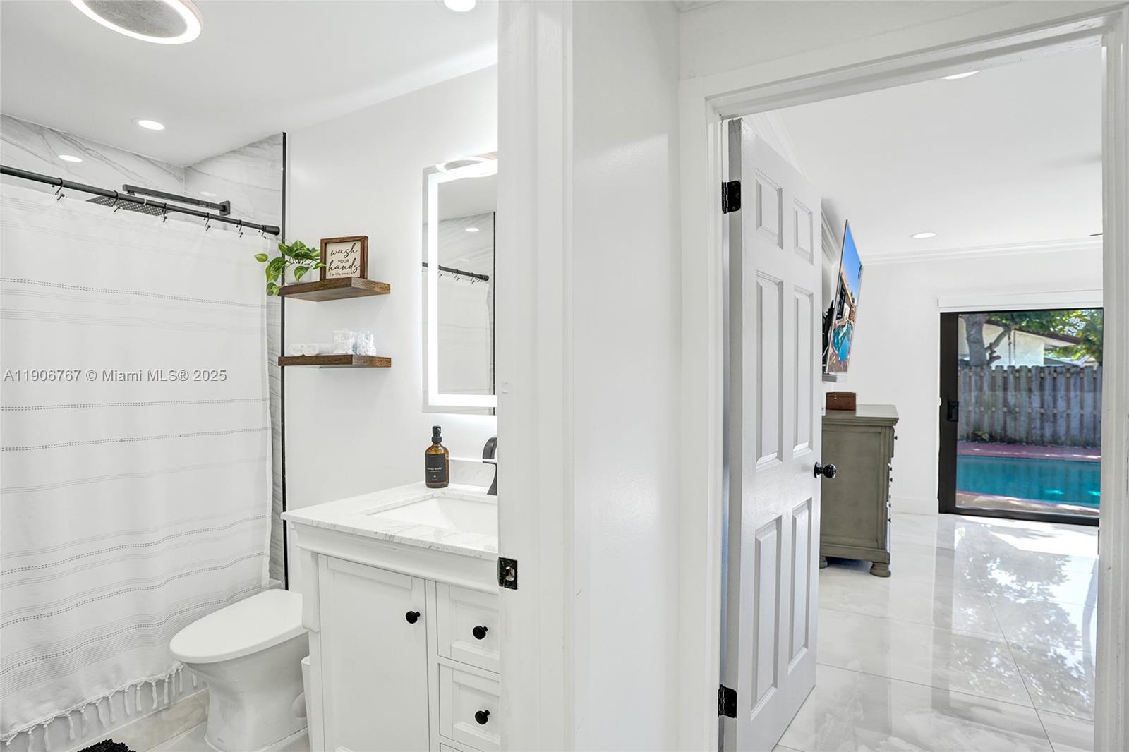 WELLEBY UNIT 2 - Residential