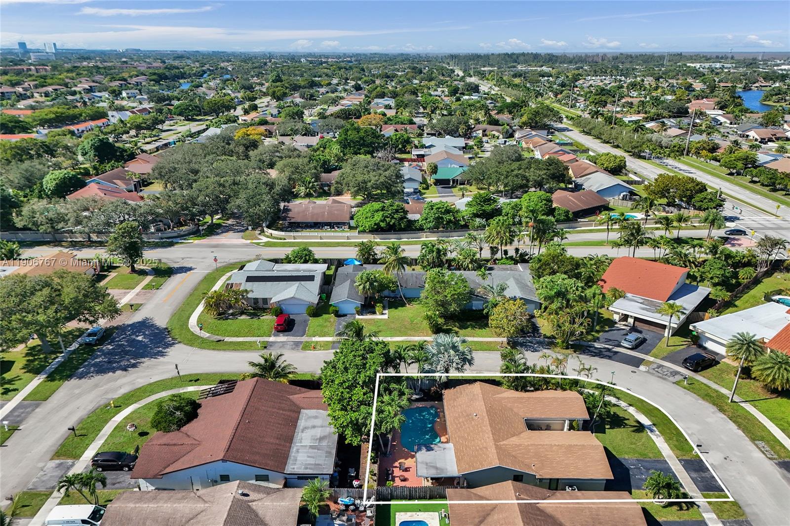 WELLEBY UNIT 2 - Residential