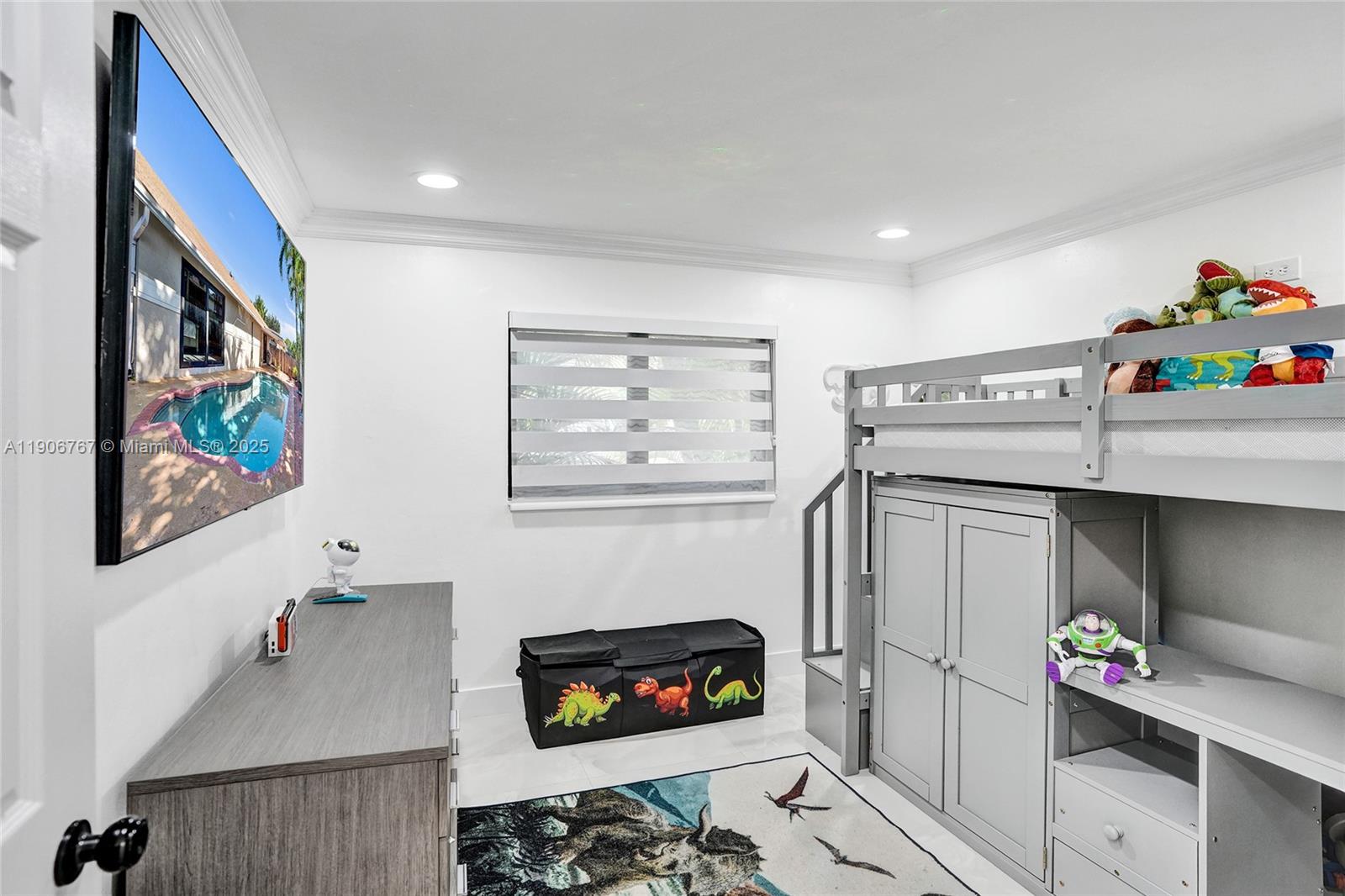 WELLEBY UNIT 2 - Residential