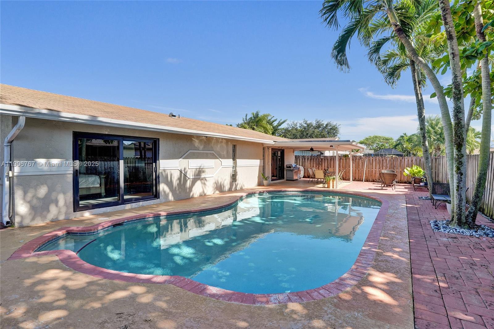 WELLEBY UNIT 2 - Residential