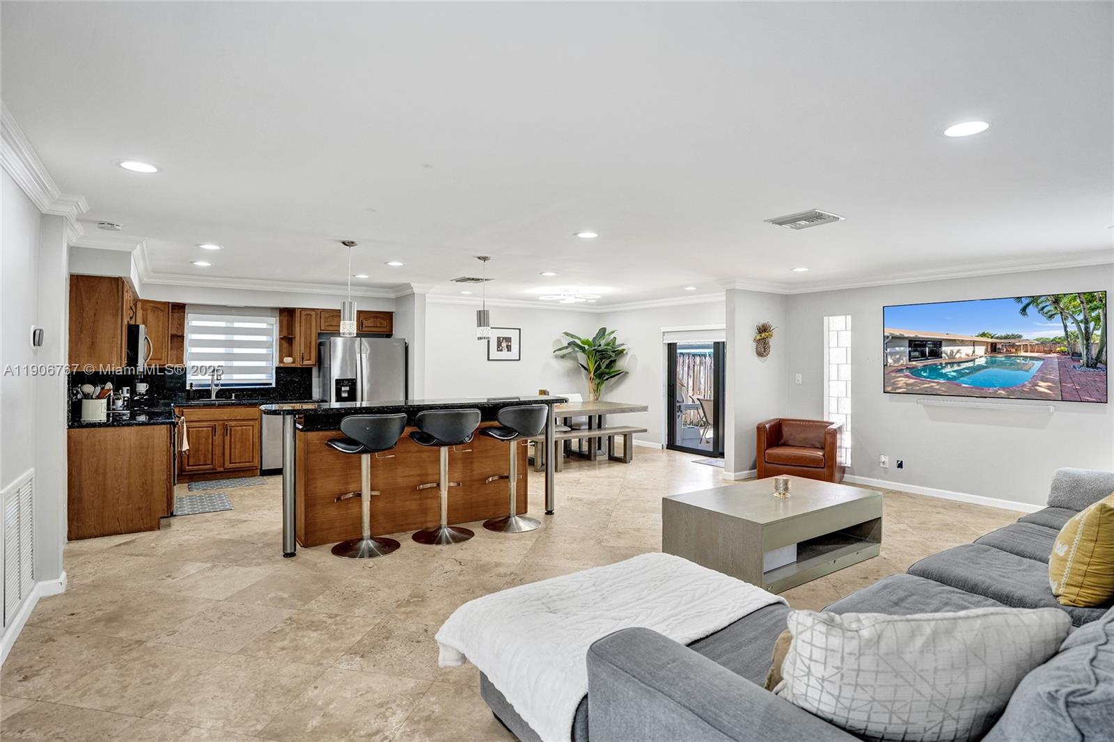 WELLEBY UNIT 2 - Residential