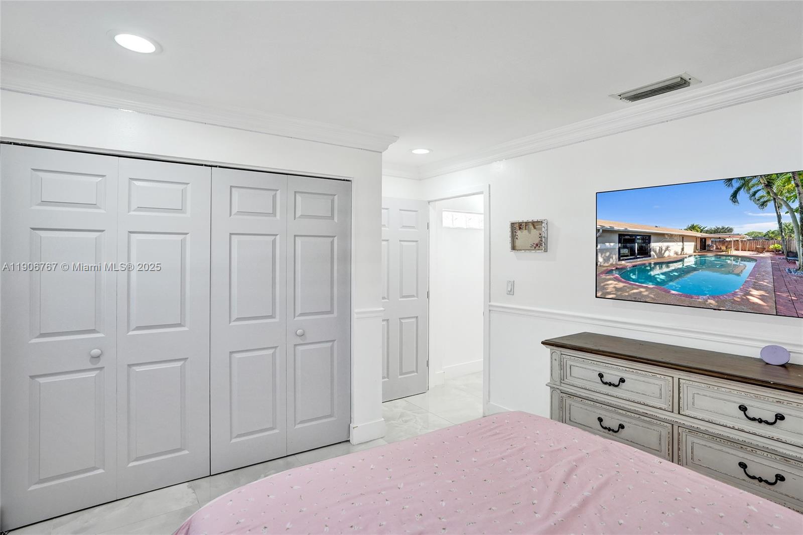 WELLEBY UNIT 2 - Residential