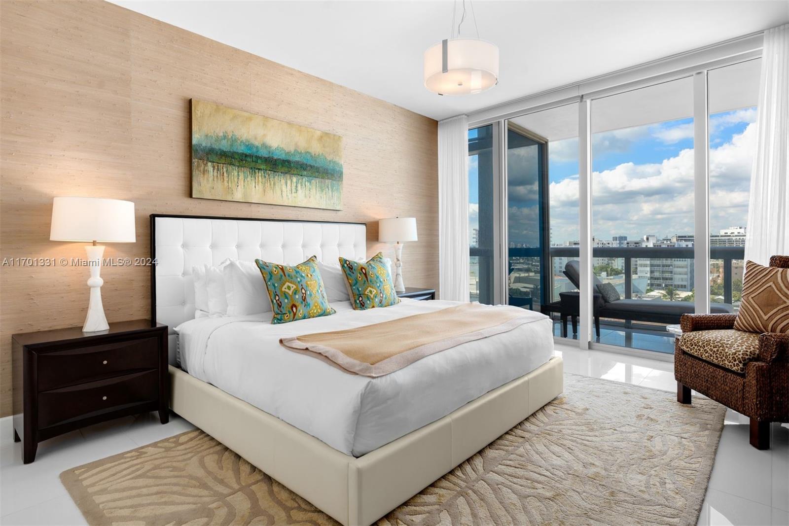 NORTH CARILLON BEACH COND - Residential