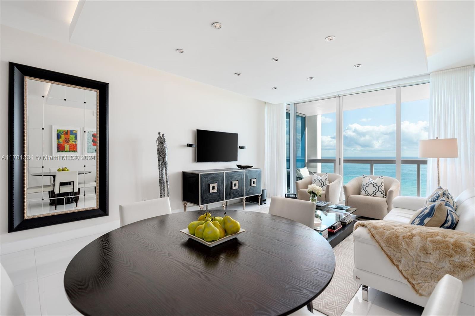 NORTH CARILLON BEACH COND - Residential