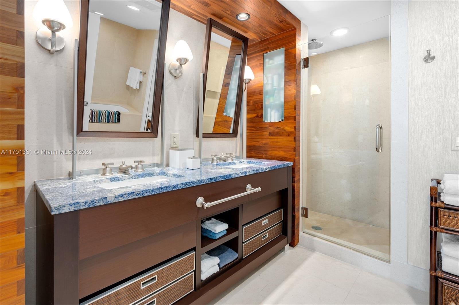 NORTH CARILLON BEACH COND - Residential