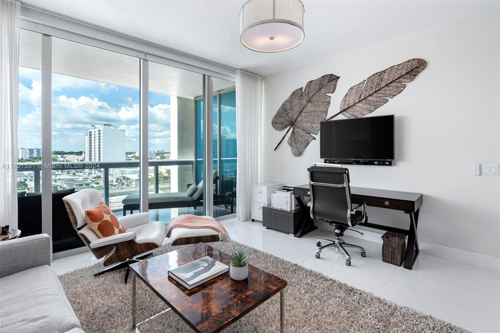 NORTH CARILLON BEACH COND - Residential