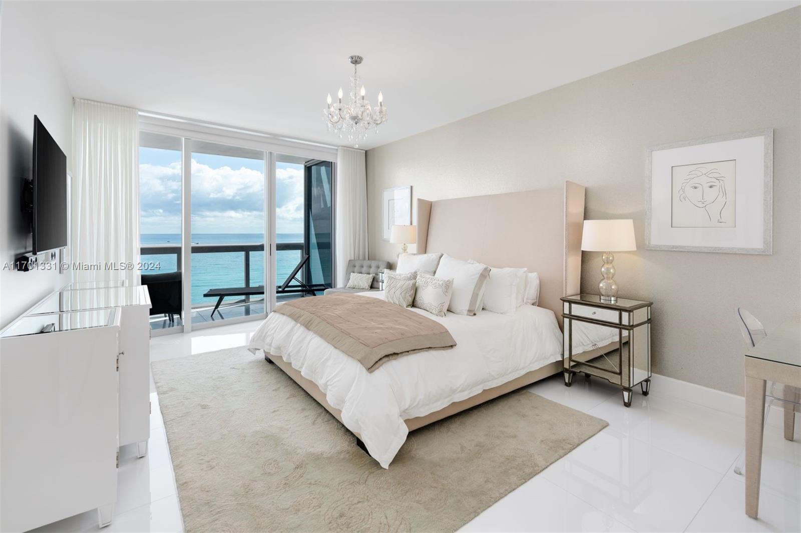 NORTH CARILLON BEACH COND - Residential