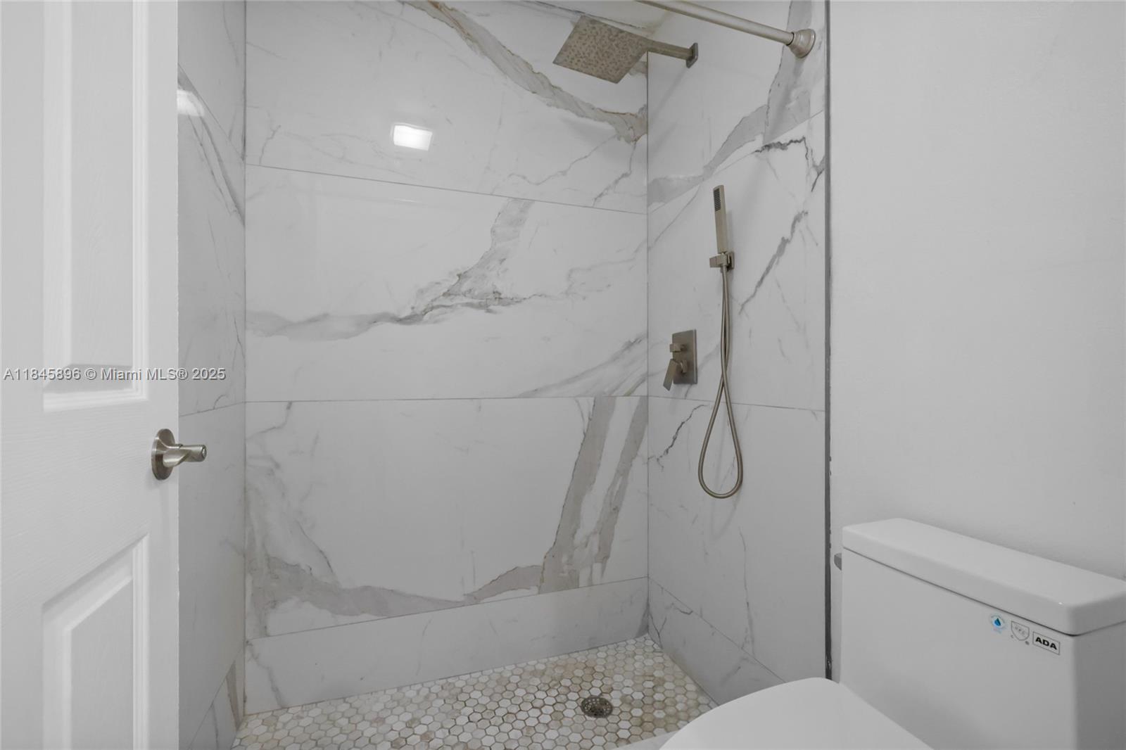 Royal Woods - Residential