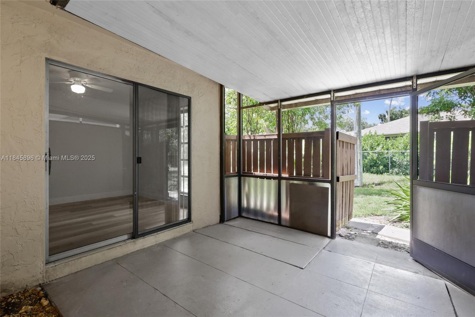 Royal Woods - Residential