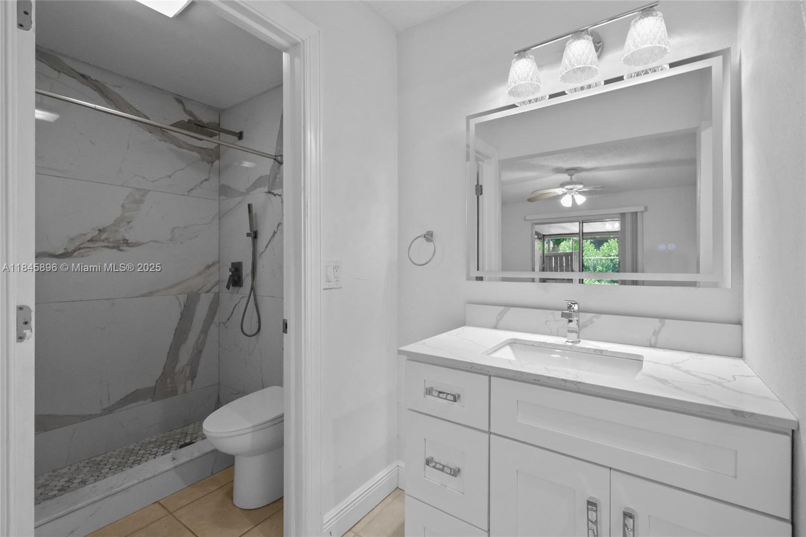 Royal Woods - Residential