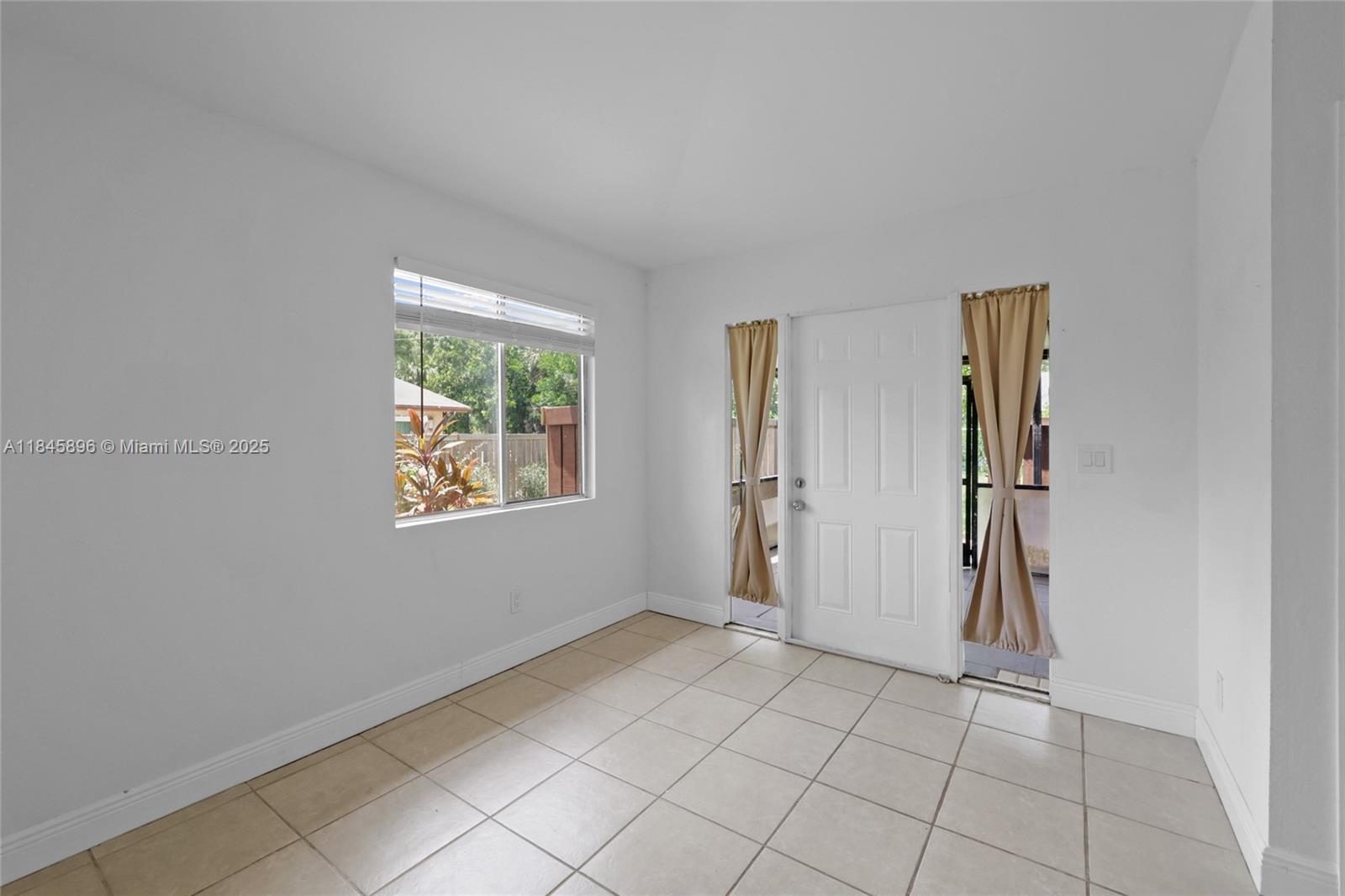 Royal Woods - Residential