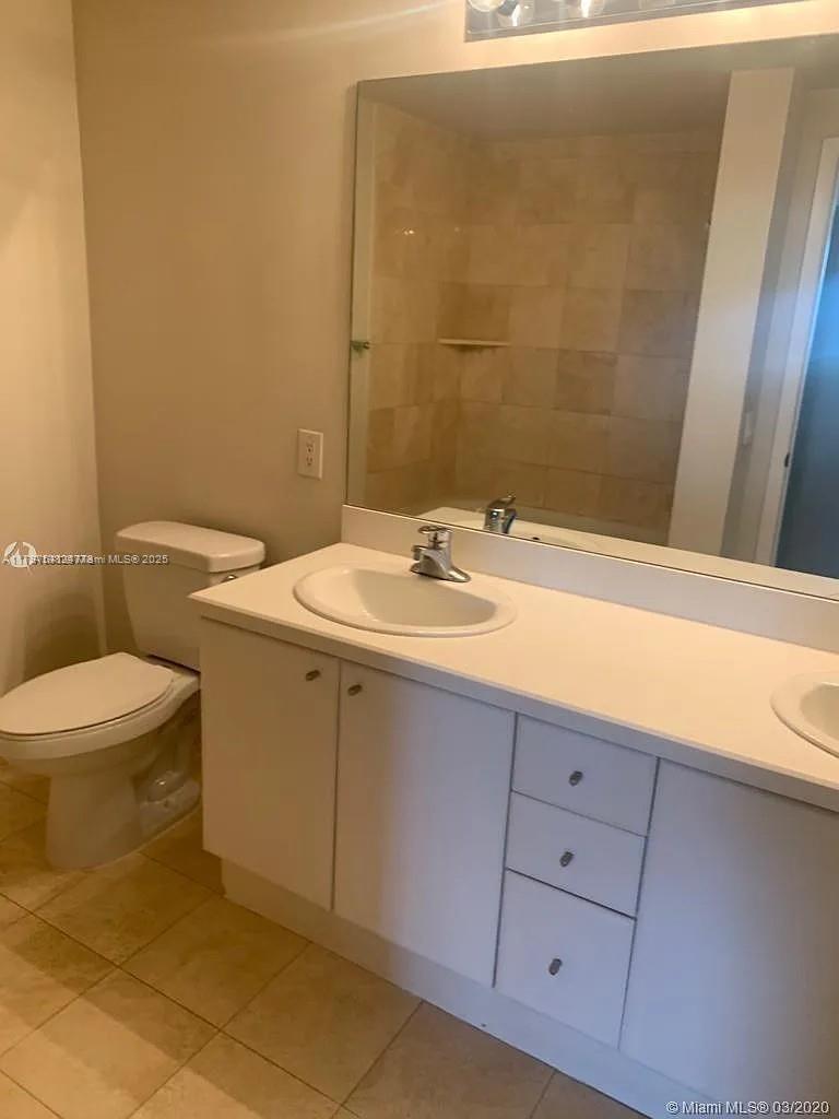 2475 Brickell Ave 703