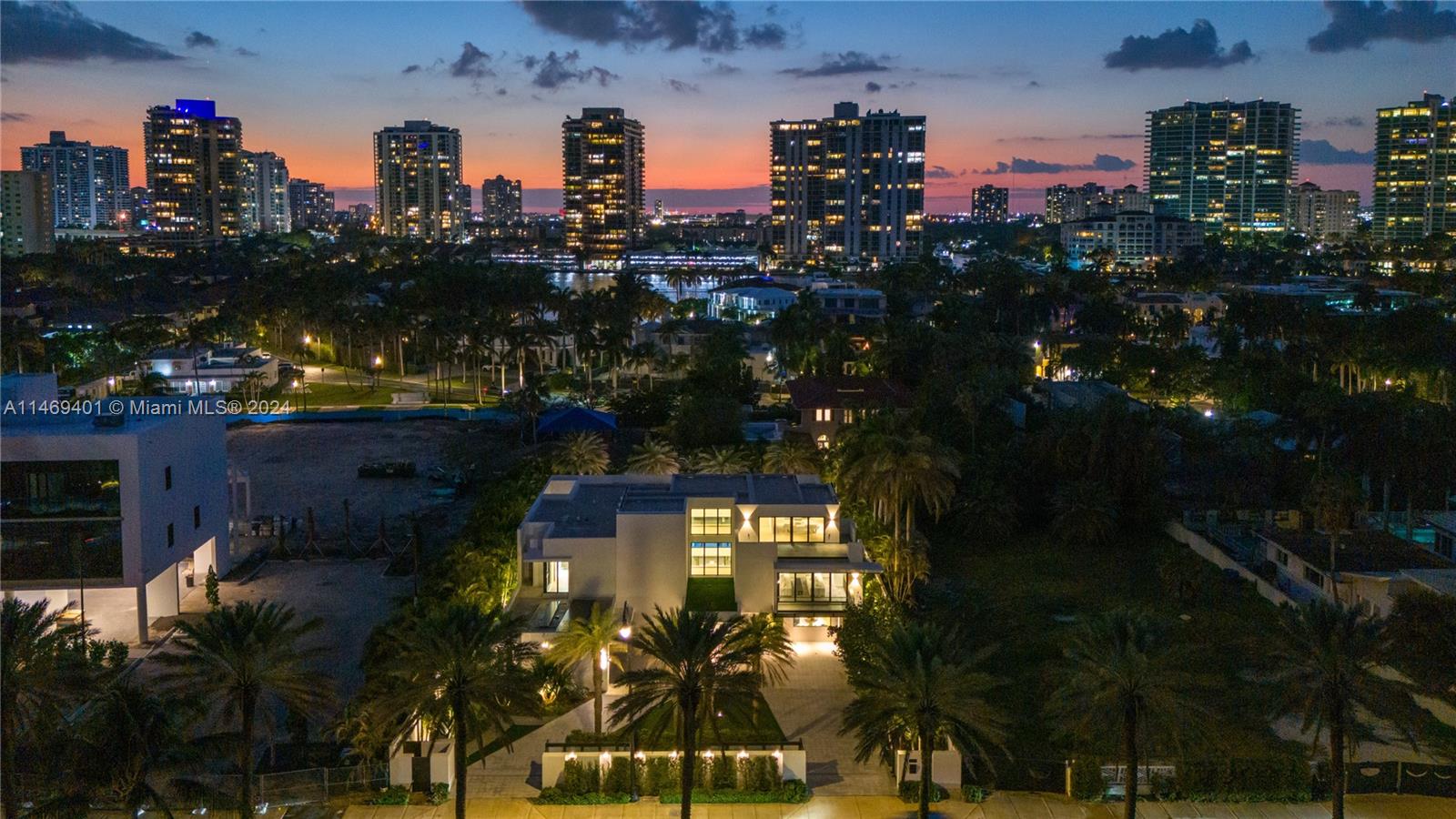 GOLDEN BEACH SEC C - Residential