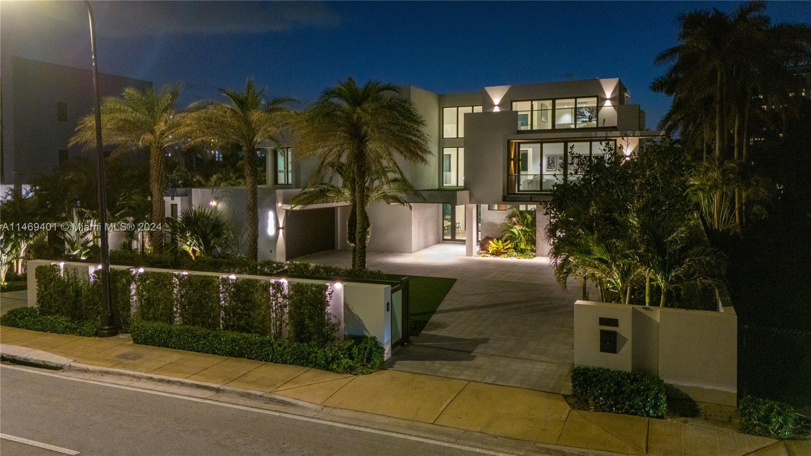 GOLDEN BEACH SEC C - Residential