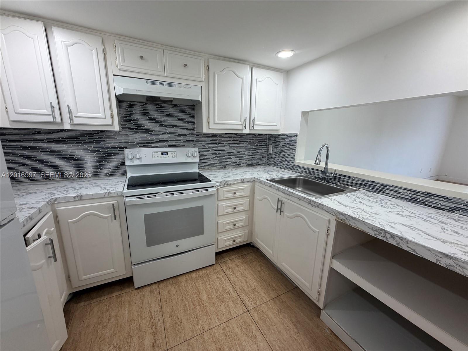 13685 NE 10th Ave 304