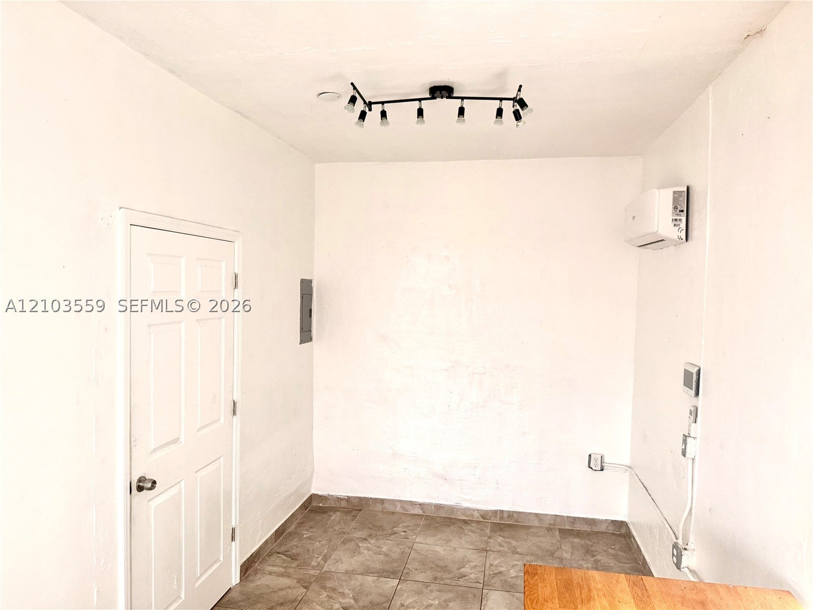 1257 NW 29th St