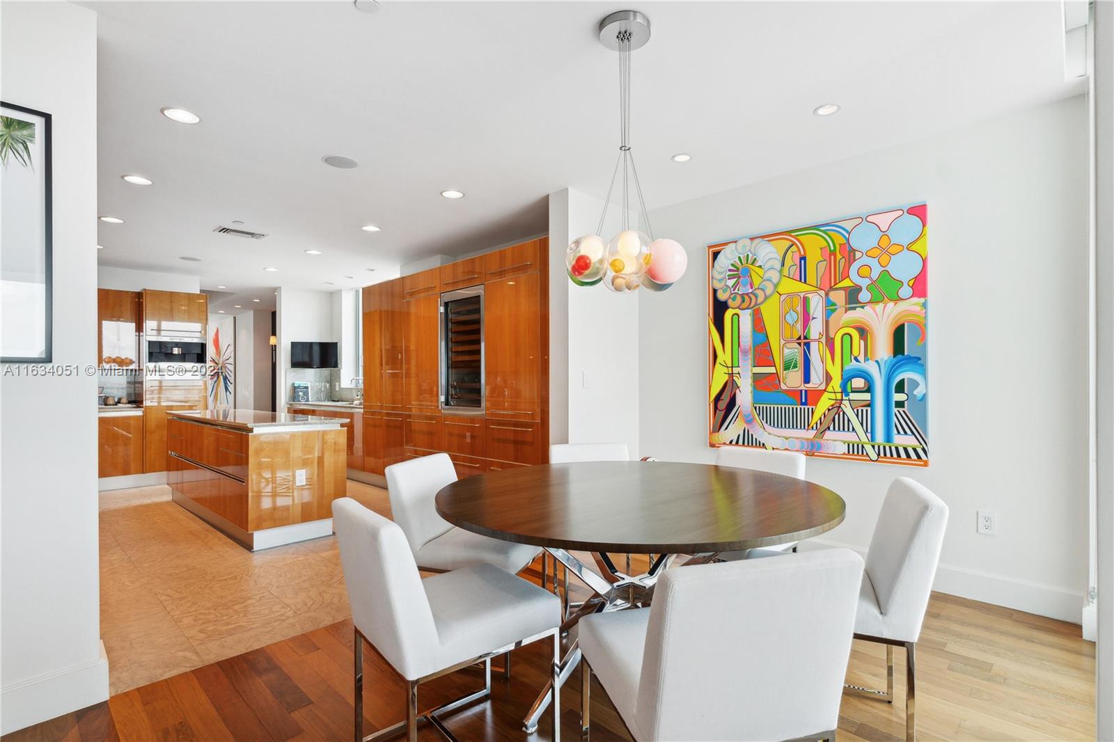 GROVENOR HOUSE CONDO - Residential