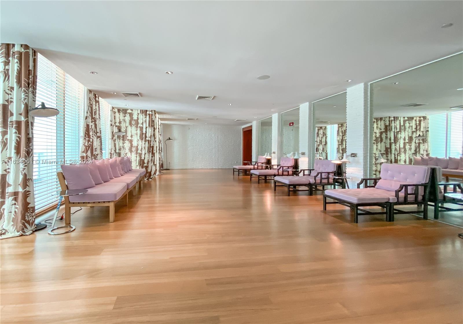 GROVENOR HOUSE CONDO - Residential