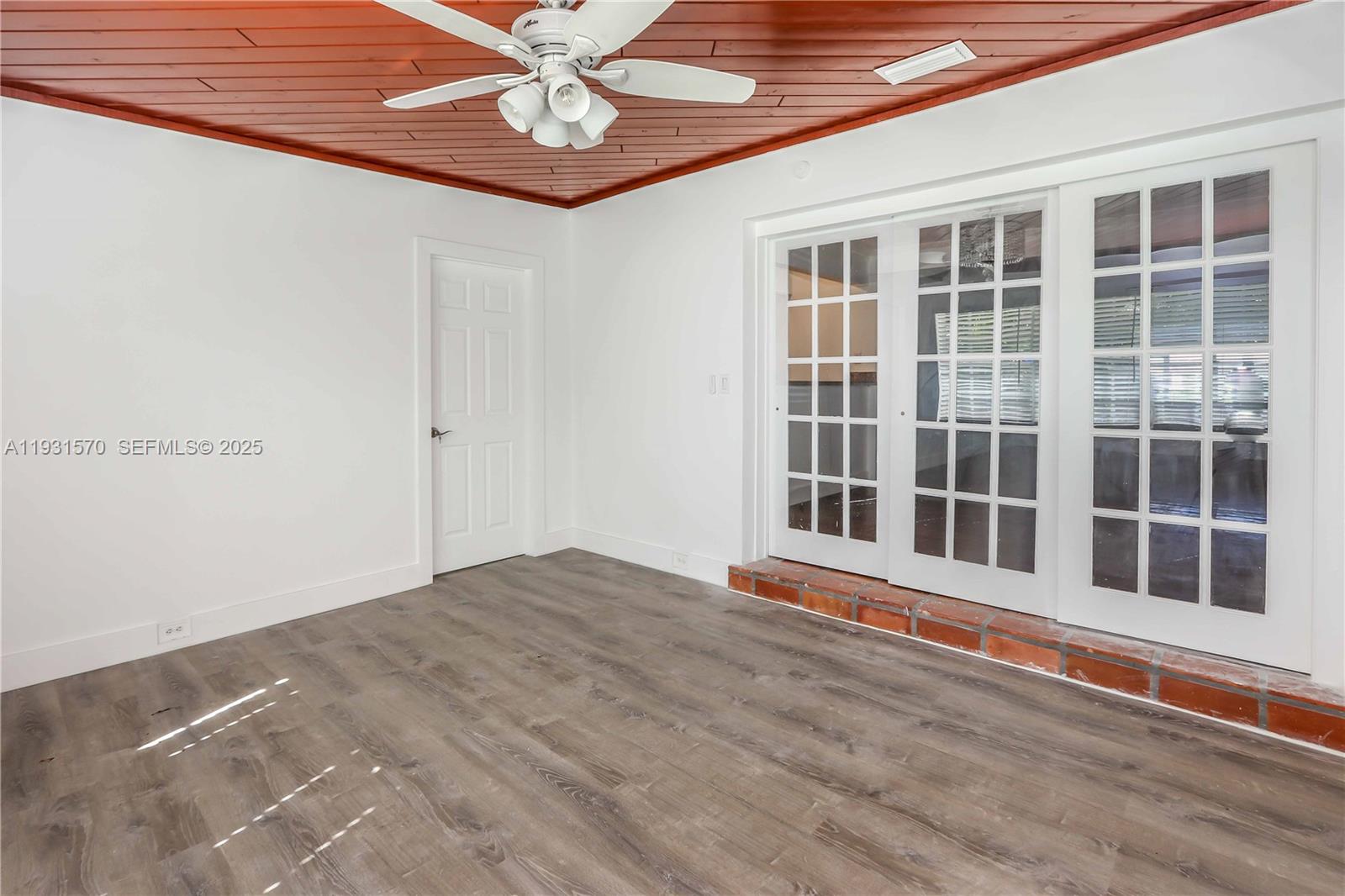 SUNSET TRAILS NO 4 - Residential