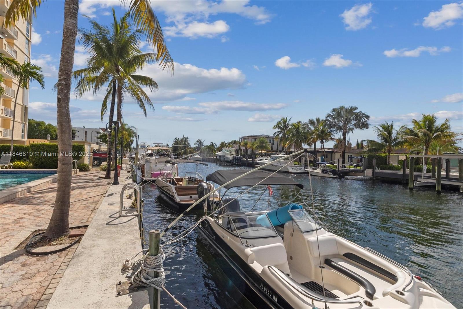 VECINO DEL MAR CONDO - Residential