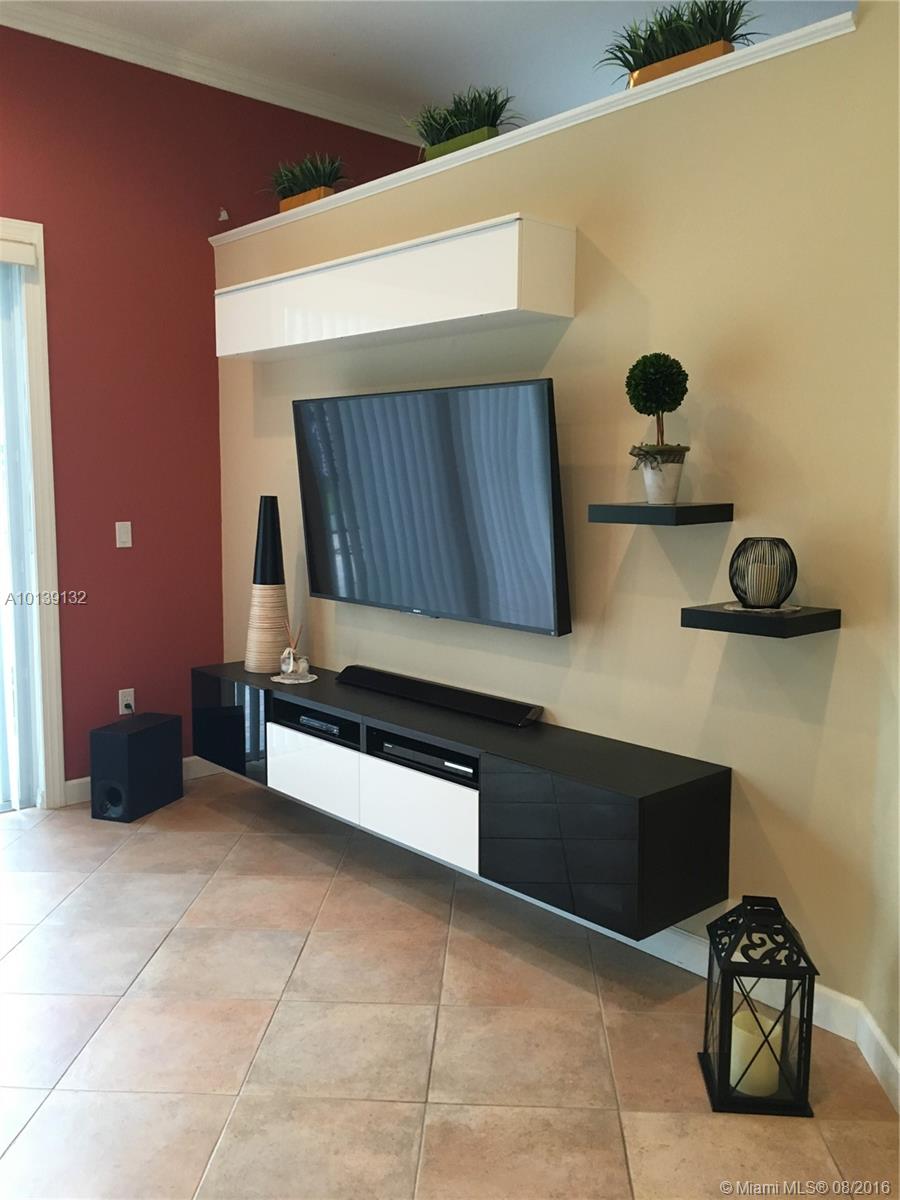 Pembroke Falls Ph 5 164-7 - Residential