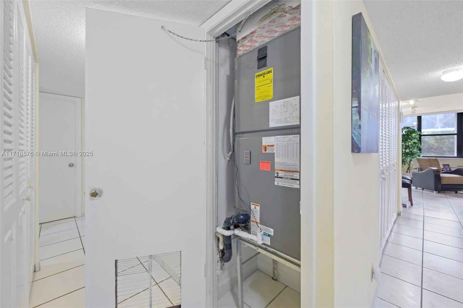 VILLA DORADA CONDO NO 2 - Residential